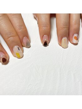 プリュネ(Prune)/ブラウン/イエロー・ニュアンス