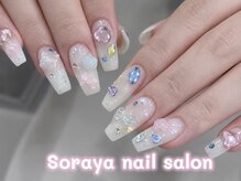 ソラヤ(Soraya)/ワンホンビジューネイルつけ放題