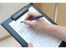 足立カイロプラクティック/初検時のカウンセリング前に記入