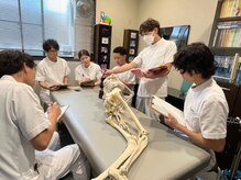 ナチュラル整体院の雰囲気（産後のママのお悩みが解消できるよう毎日カンファレンスを実施。）