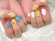 ラウミー(Laumi)/ひまわりネイル