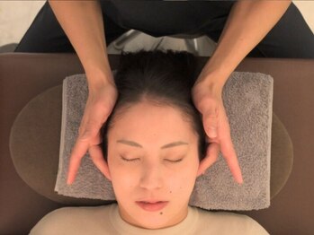 グレイ(GRAY)/骨盤矯正 骨格矯正 姿勢 猫背 顔