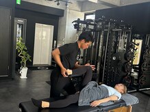 ザ パーソナルジム 天神橋筋六丁目店(THE PERSONAL GYM)の雰囲気（【セッション風景】お客様の理想に合わせてメニューを組みます）