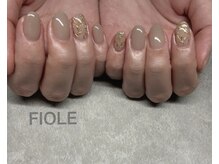 フィオル(FIOLE)/落ち着いた綺麗めアート♪