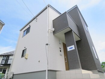 ピュアージュ/この外観を目印にお越し下さい！