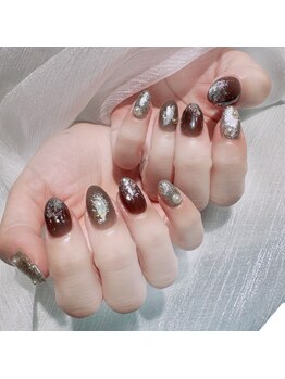 グローネイルズ(Glow Nails)/