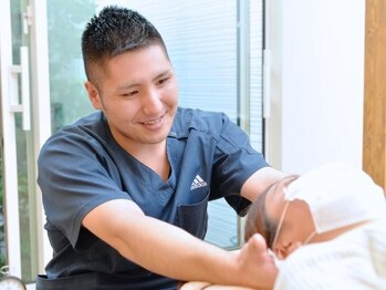 HMGはなもも整骨院・鍼灸院の写真/ガチガチの首や肩のコリは【鍼灸】や【整体】でお悩み改善◎オーダーメイド施術で辛い箇所もスッキリ！