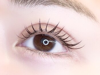 アイハーブ(Eye Herb)の写真/【LEDグルーへ変更】エクステではグルーをLEDに変更することで、通常のグルーの1.5倍の持続力に♪