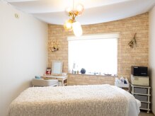 ウノデトレス(UNOdeTRES)