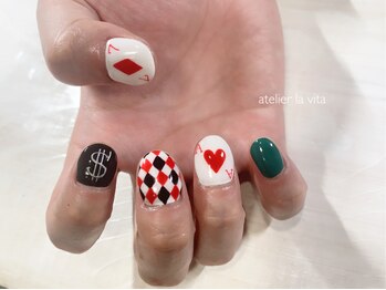 アトリエ ラビータ(atelier la vita)/手描きアート