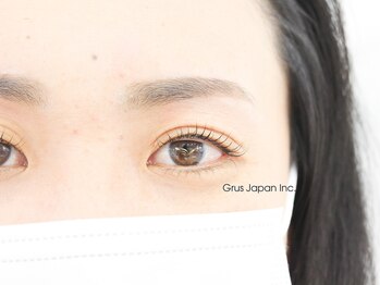 geNe 'n GRUS(ジーン アンド グルス)/まつ毛カール×美眉スタイリング