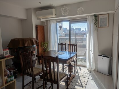 サロンド アビアンの写真