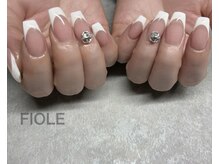 フィオル(FIOLE)/王道！ホワイトフレンチ♪