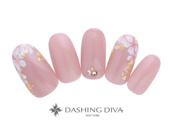 DASHING　DIVA桜ネイル