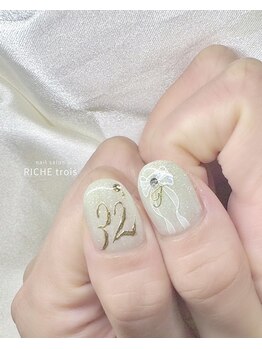 リッシュ トロワ(RICHE trois)/推し活クリスマスネイル!