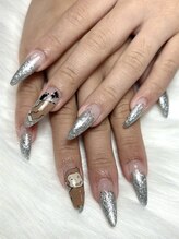 プー(Puu)/おさるのジョージネイル