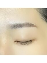 ビューステージ アイブロウサロン 吉祥寺/平行デザイン