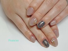 フランセス(Frances)/シェルネイル　スタッズアート