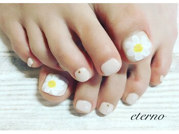 エテル(eterno)/フラワーフットネイル