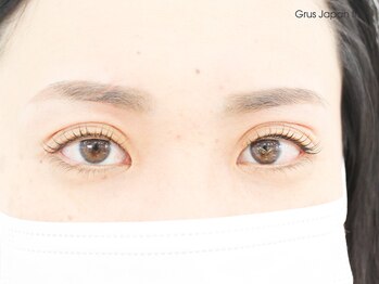 geNe 'n GRUS(ジーン アンド グルス)/まつ毛カール×美眉スタイリング