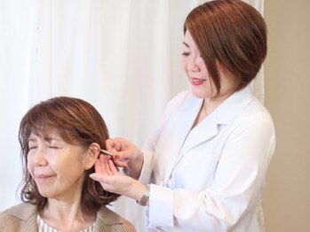 マカロン(Macaron)/耳つぼ施術