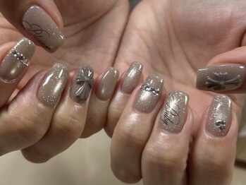 リウール(Re HEUR)/クロスと英字デザイン