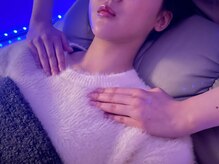 【肩、背中マッサージへ】ヘッドスパ/ドライヘッドスパ/肩こり/首のコリ/頭痛/目の疲れ/不眠/脳疲労の改善