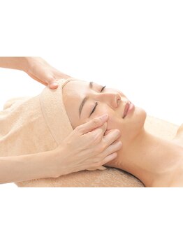 ホウレイ線・たるみ改善！予防ケア