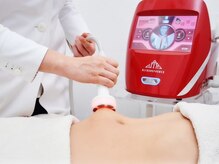 サロン クベル(Salon Kvell)