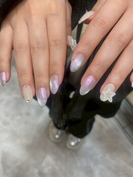 ネイルサロンアンドスクール ベル(Belle)/オーロラマグ×星パーツ