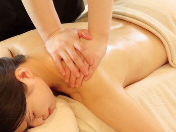 もむスパ 新宿店(Momu Spa)の写真/【五感を満たす香りの没入体験】厳選アロマ×極上ハンドの贅沢ケア*日頃の疲れを芯からリセット。