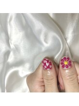 フェルーチェ(Feluce.)/ぷっくりネイル