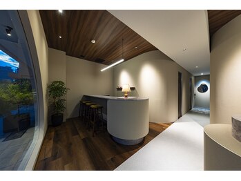 デルタエヌピー63+(δnp63+)/店内【小顔/薬院/福岡】