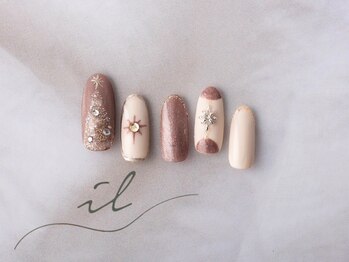 ブラウン×クリスマスネイル