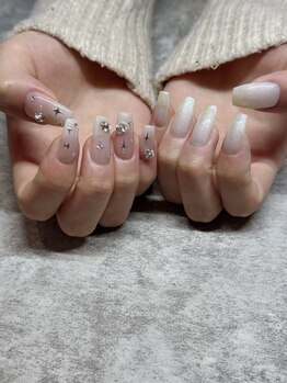 ロイジー(LUIZY)/Ann ネイルデザイン