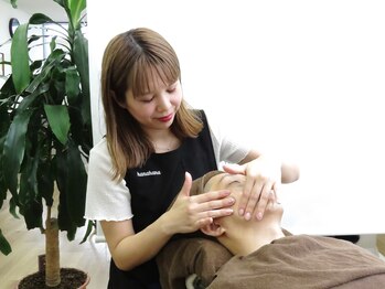 花花/お顔のマッサージでコリほぐし~