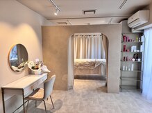 スキニティ(Skinity)の雰囲気（落ち着いた店内でゆったりしたお過ごしください）