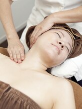 シェービングアンドエステ ニシムラ(NISHIMURA)/デコルテマッサージ