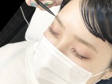 》アイブロウワックス手順４