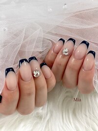 ネイビーフレンチ