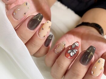 サロンドフォーエイチ(salon de 4H)/ストーン×フラワーアート♪