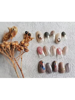 ネイル & エステサロン Rindu Nail 上小田井店 【リンドゥネイル】