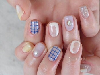 ネイル アトリエ コモード(nail atelier Comodo)/ニュアンスネイル [Blue check]