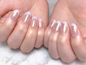 韓国風フレンチネイル