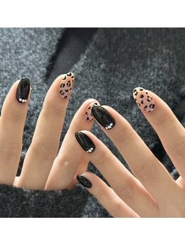 シェリー(Sherry)/かわいいクールレオパード