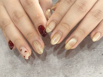 ネイルアンドブライダルエステ ベルム(Belm)/左右非対称ネイル