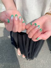 エム(em)/フレンチネイル