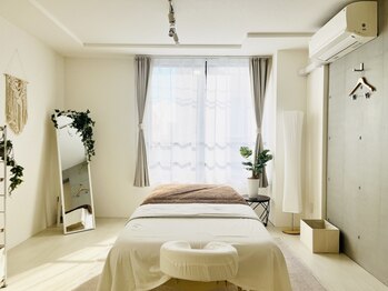 ゼンシンボディーワークストーキョー(Zenshin Bodyworks Tokyo)の写真/アロマで流して欲しい、ホットストーンで温まりたい!その日の気分や症状によってメニュ-をお選び頂けます。