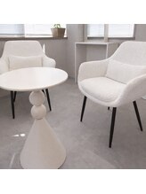 レネ(RENE.)/白×グレーが基調のインテリア♪