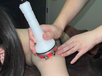 アテナ 池袋西口店(ATHENA)/肩→二の腕のラインで決まる♪